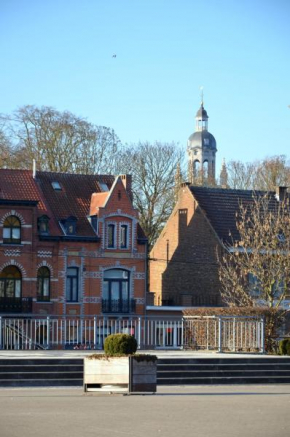 B&B Kaai 16, Halle